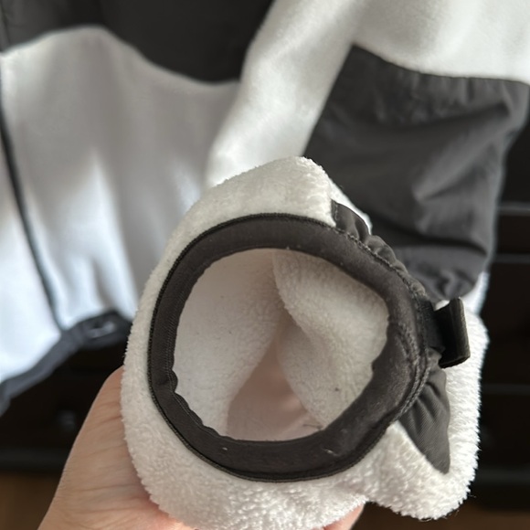 The North face fleece zip up - Picture 6 of 7